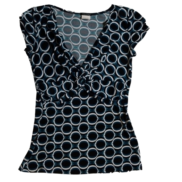 3/$25 Maurices Short Sleeve Blouse - Medium - Picture 1 of 4